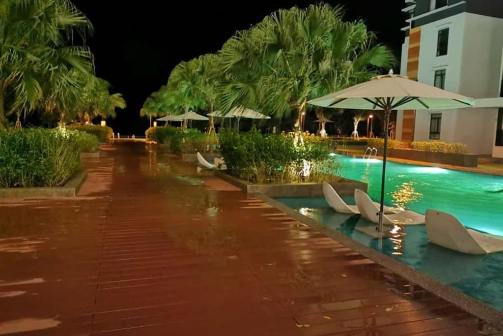 Opahome@ Timurbay Seafront 2br Family Seaview And Poolview *